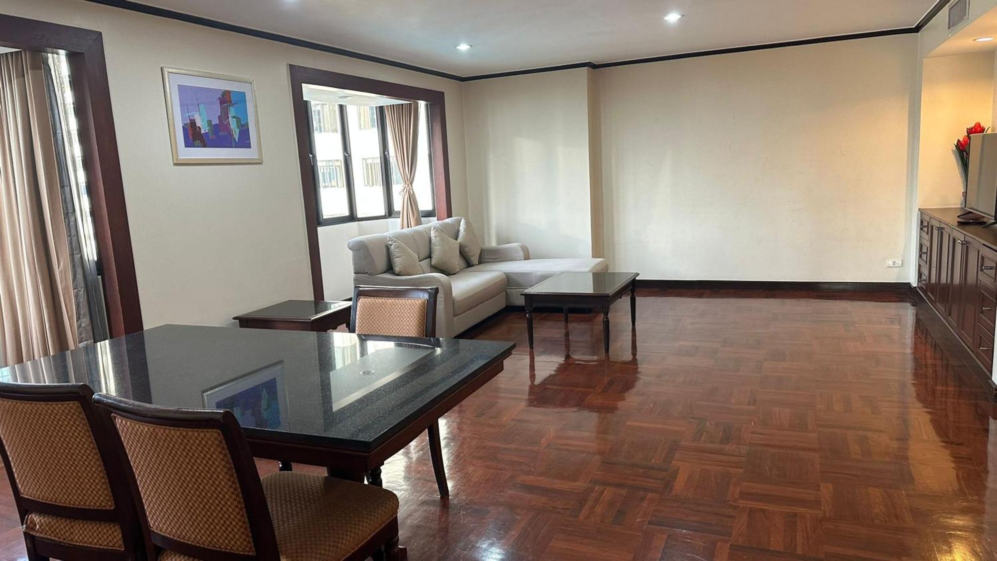 Affordable Serviced Apartments In Nana Omni Tower - Prime Sukhumvit Location בנגקוק מראה חיצוני תמונה