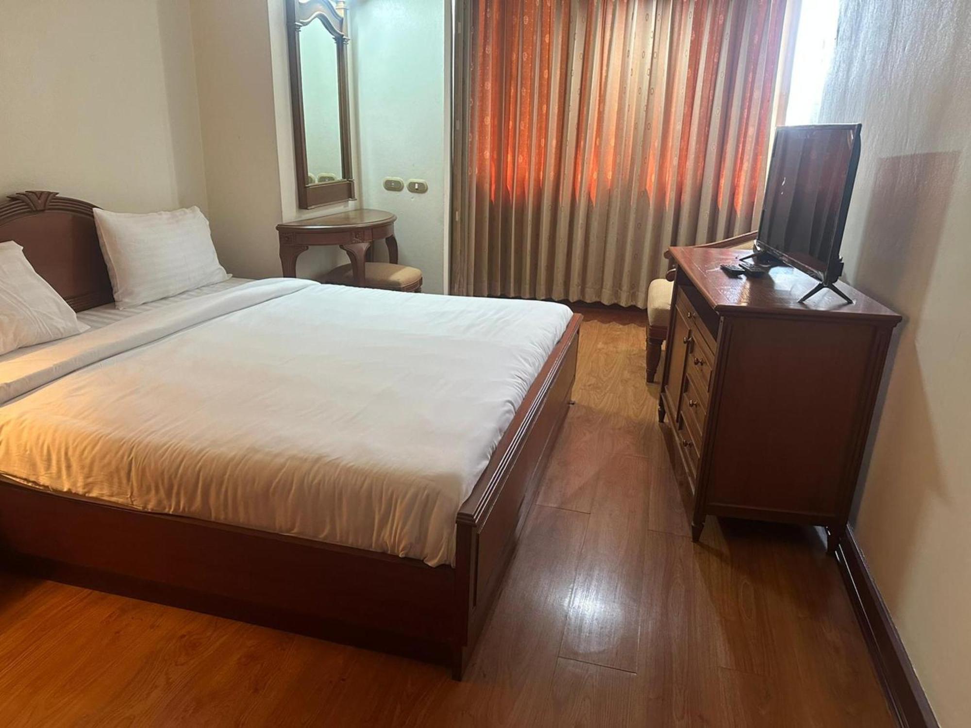 Affordable Serviced Apartments In Nana Omni Tower - Prime Sukhumvit Location בנגקוק מראה חיצוני תמונה
