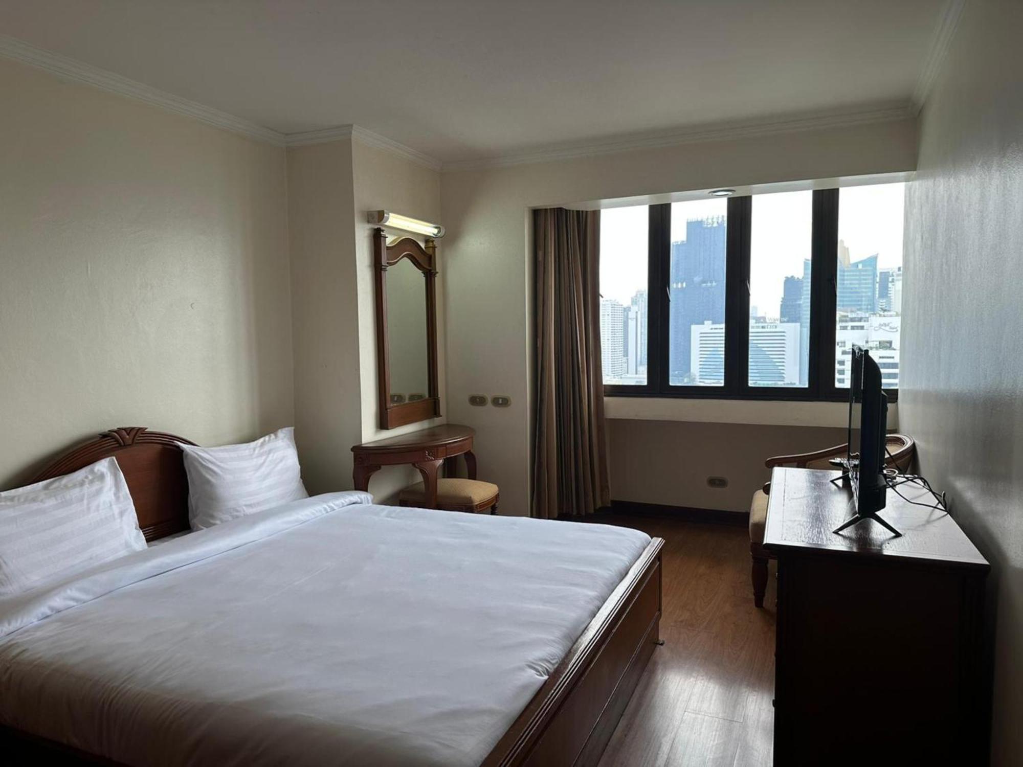 Affordable Serviced Apartments In Nana Omni Tower - Prime Sukhumvit Location בנגקוק מראה חיצוני תמונה