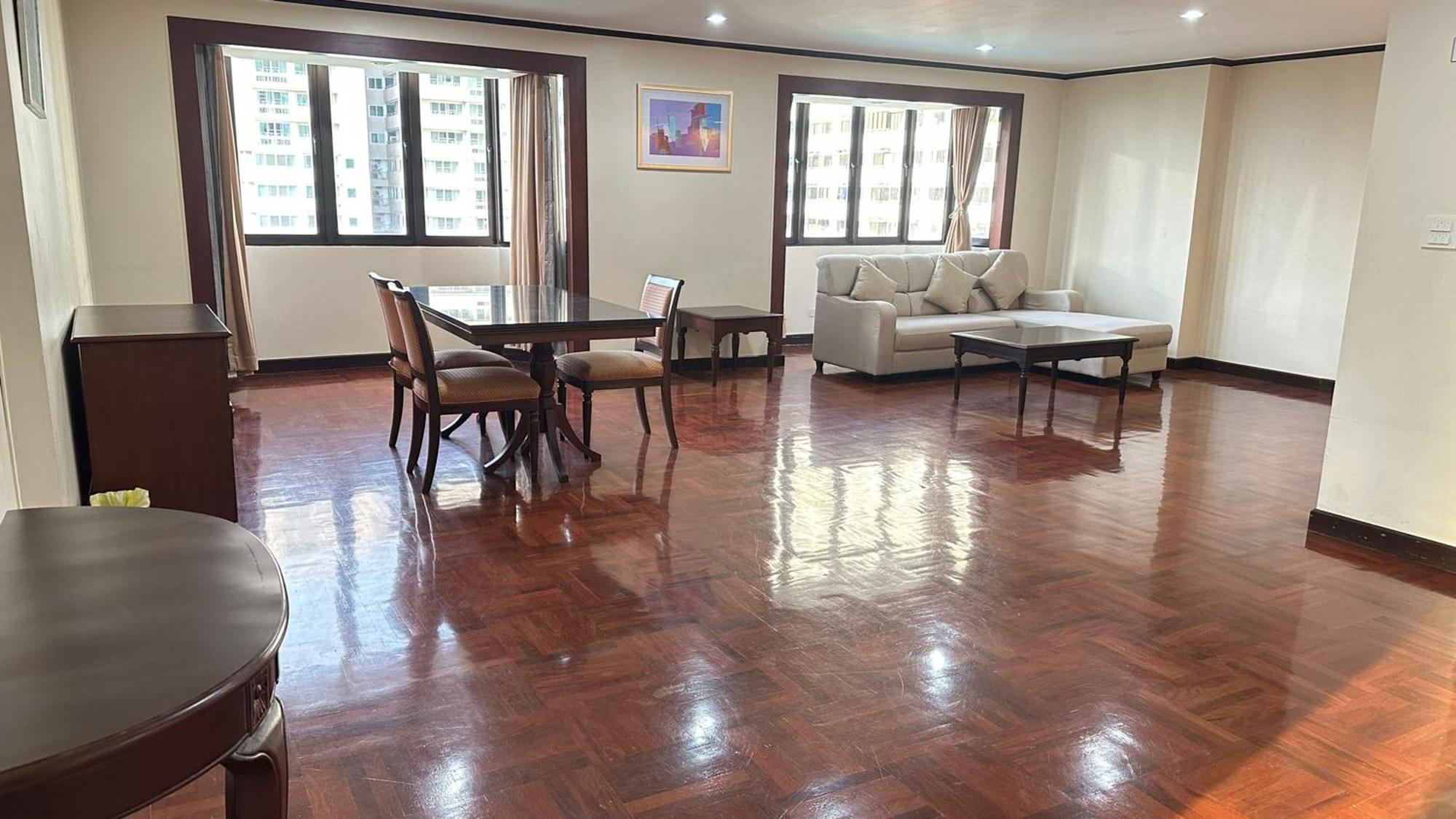 Affordable Serviced Apartments In Nana Omni Tower - Prime Sukhumvit Location בנגקוק מראה חיצוני תמונה