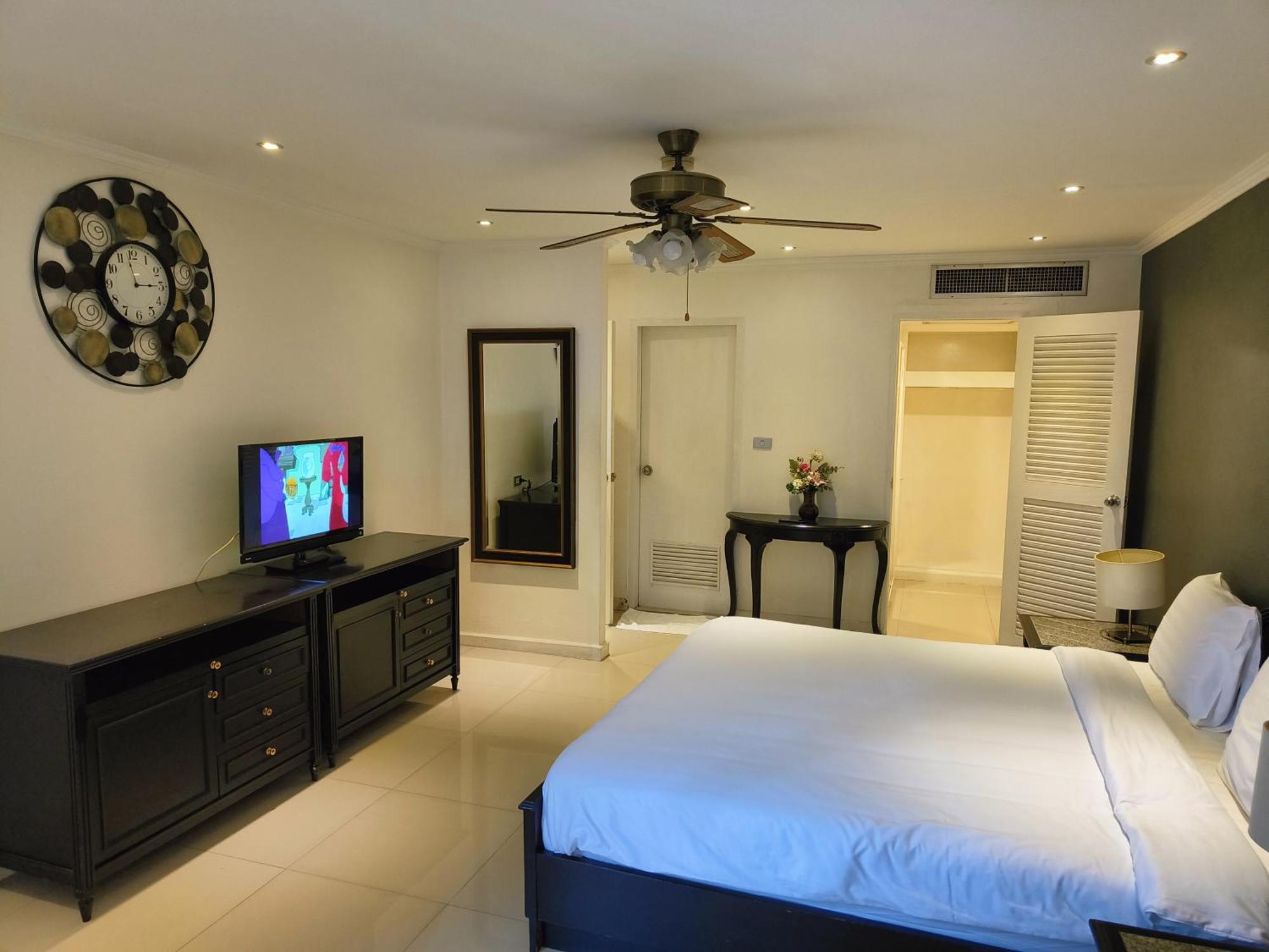 Affordable Serviced Apartments In Nana Omni Tower - Prime Sukhumvit Location בנגקוק מראה חיצוני תמונה