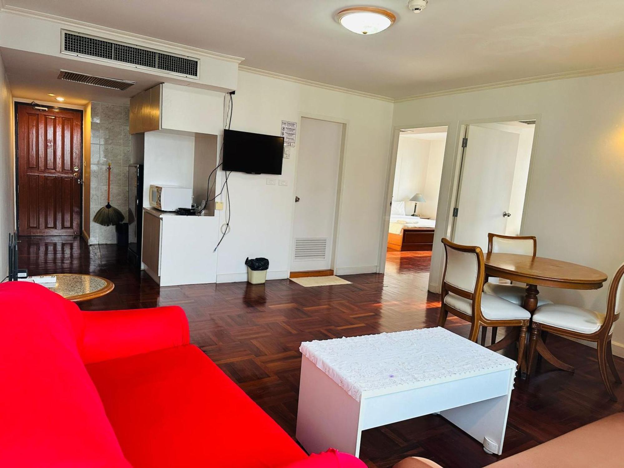 Affordable Serviced Apartments In Nana Omni Tower - Prime Sukhumvit Location בנגקוק מראה חיצוני תמונה