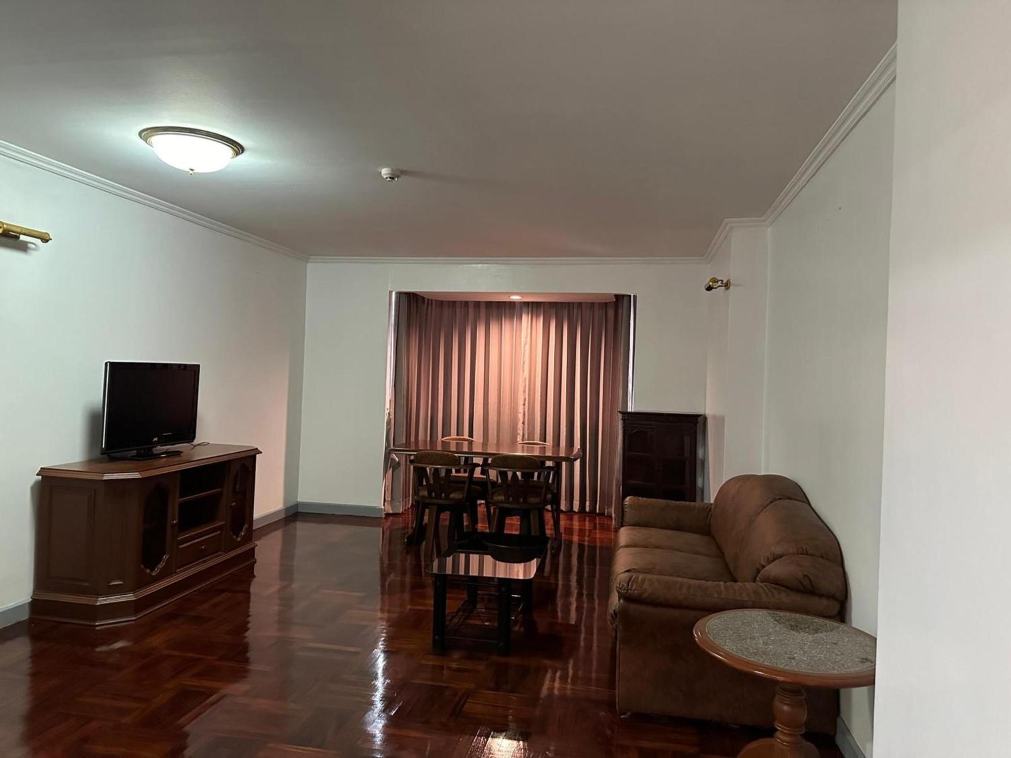 Affordable Serviced Apartments In Nana Omni Tower - Prime Sukhumvit Location בנגקוק מראה חיצוני תמונה