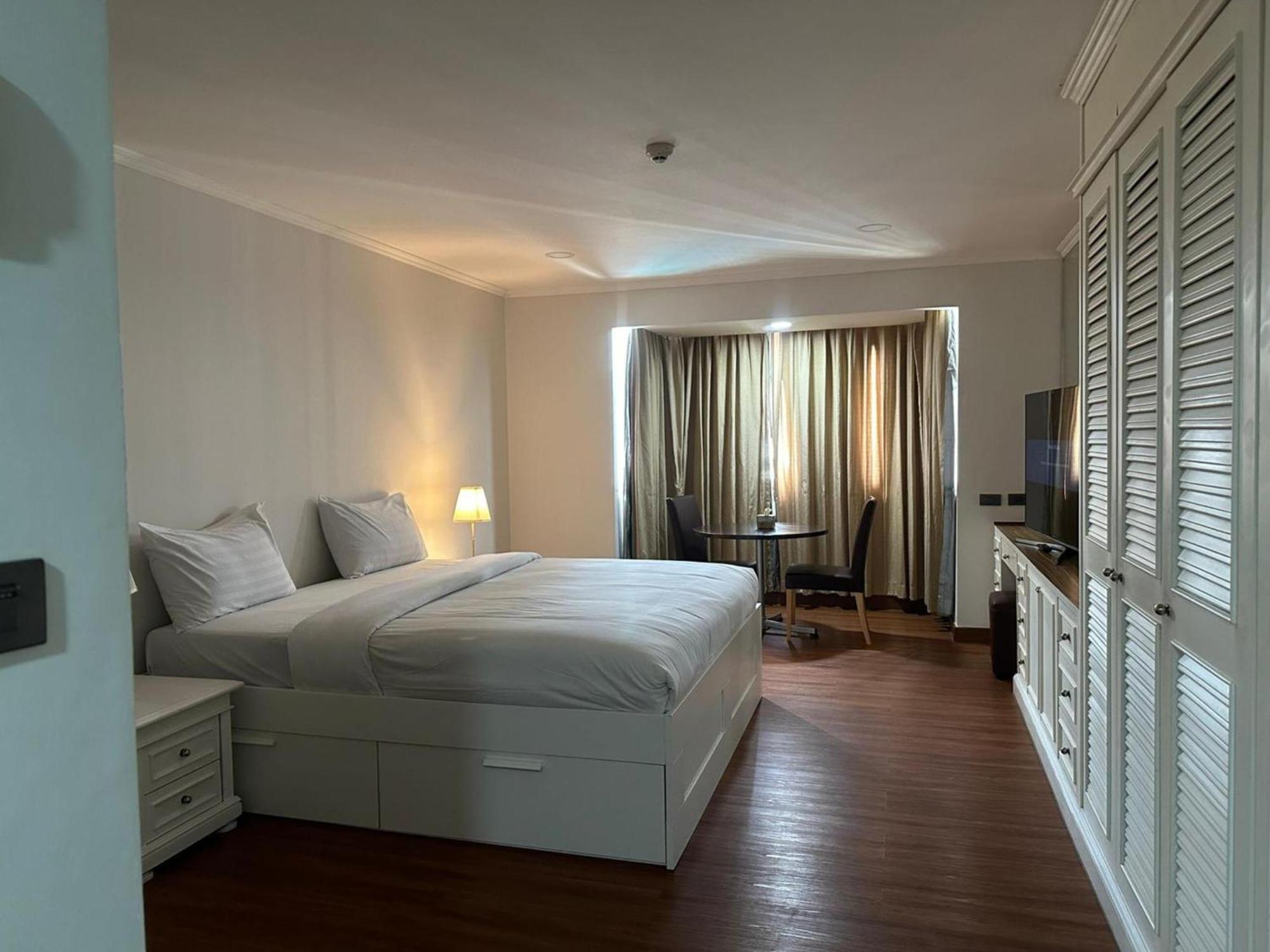 Affordable Serviced Apartments In Nana Omni Tower - Prime Sukhumvit Location בנגקוק מראה חיצוני תמונה