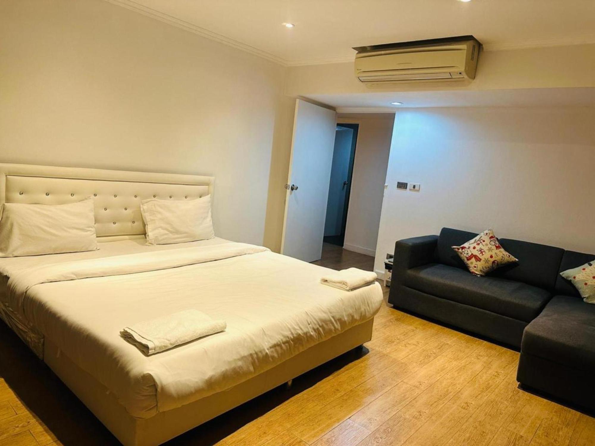 Affordable Serviced Apartments In Nana Omni Tower - Prime Sukhumvit Location בנגקוק מראה חיצוני תמונה