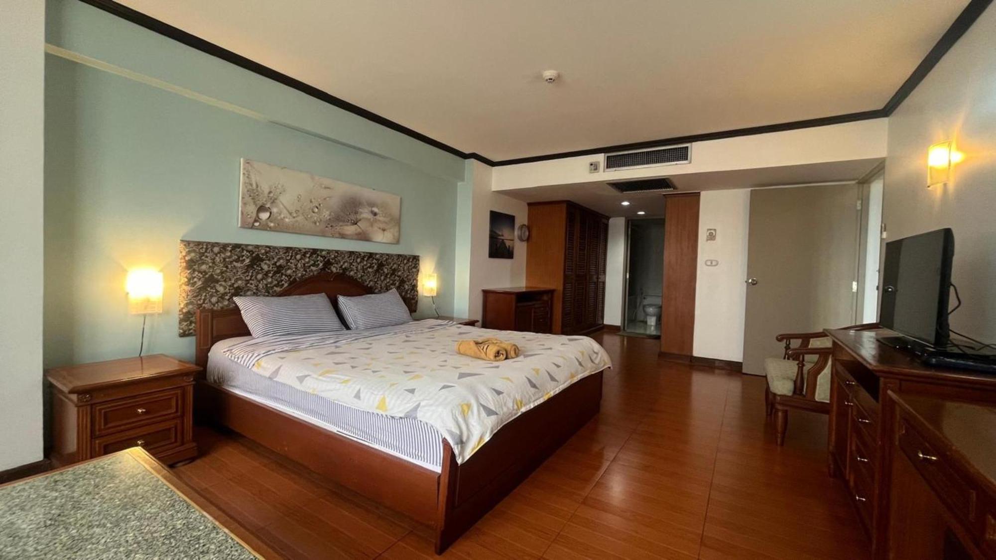Affordable Serviced Apartments In Nana Omni Tower - Prime Sukhumvit Location בנגקוק מראה חיצוני תמונה
