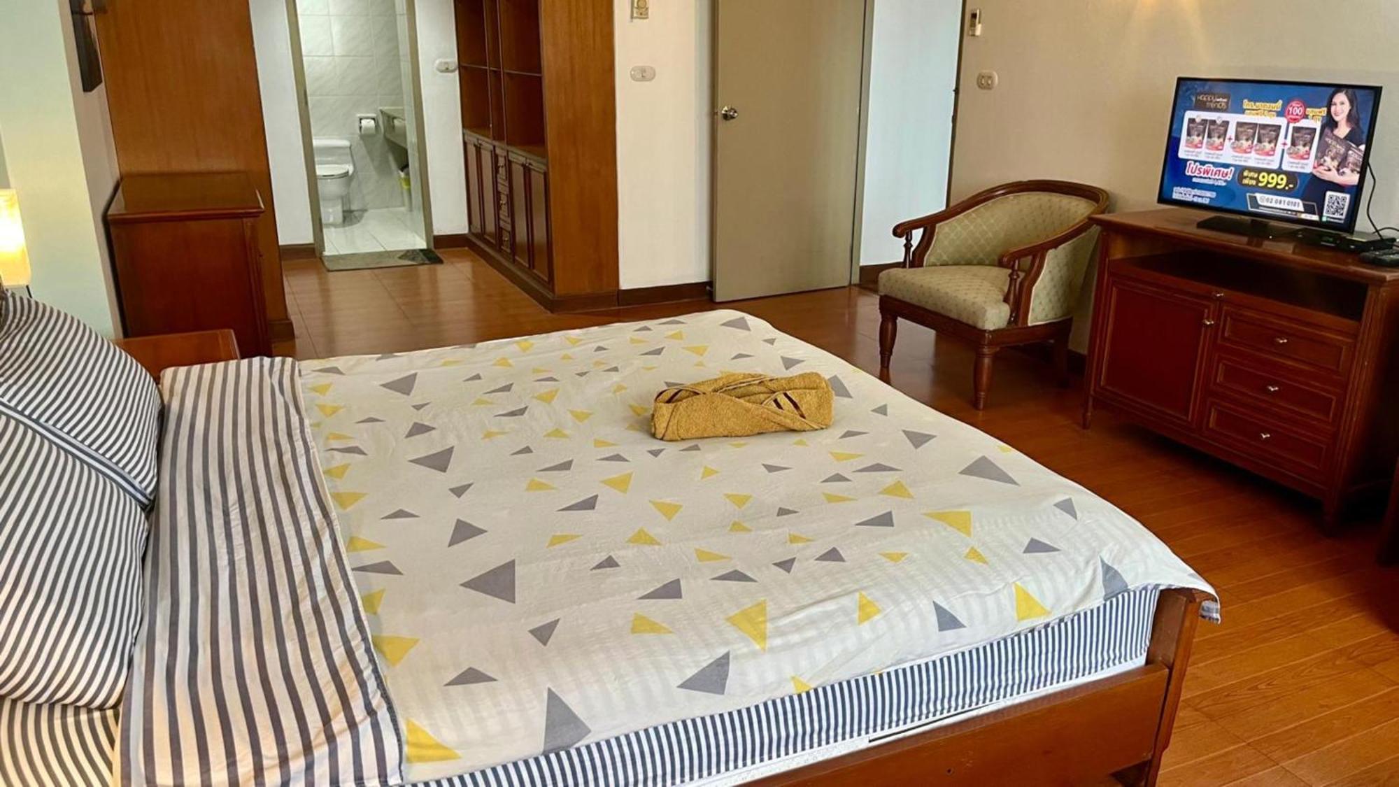 Affordable Serviced Apartments In Nana Omni Tower - Prime Sukhumvit Location בנגקוק מראה חיצוני תמונה